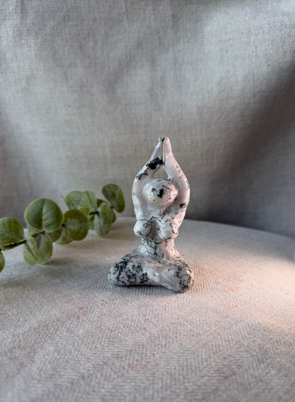 Tree Agate Goddess Meditation Stone Figurine