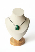 Malachite pendant stone necklace